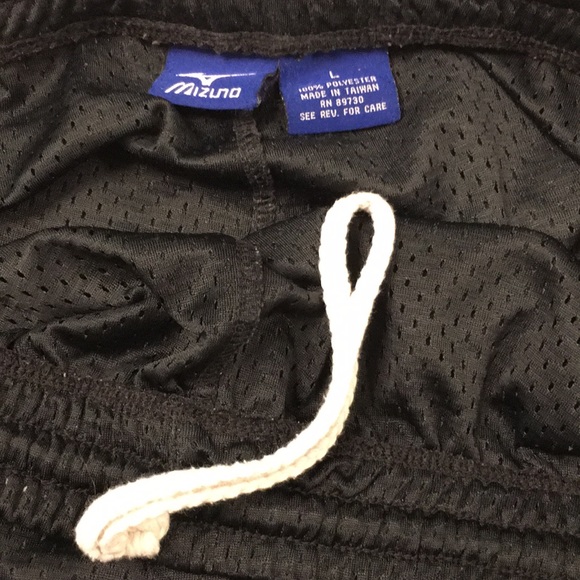 Mizuno men’s athletic shorts - Picture 5 of 6